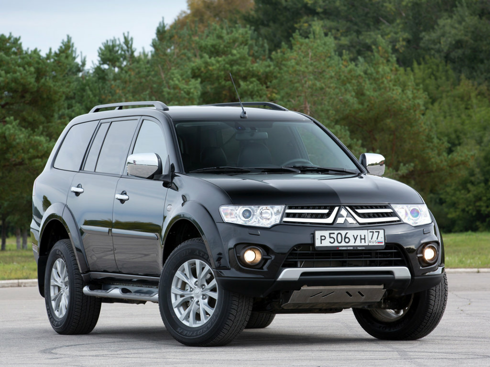 Коврики текстильные "Классик" для Mitsubishi Pajero Sport II (suv) 2013 - 2017, темно-серые, 5шт.