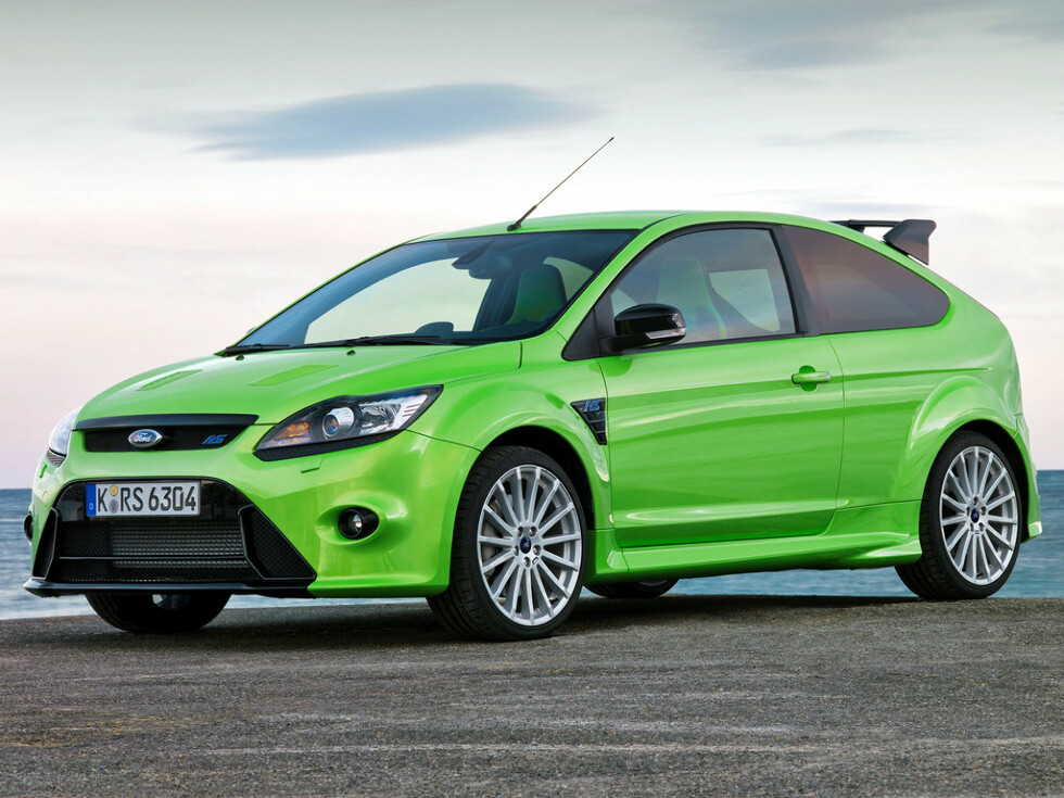 Коврики текстильные "Стандарт" для Ford Focus RS II (хэтчбек 5 дв / DA3) 2009 - 2010, черные, 2шт.